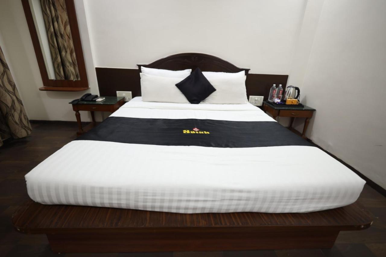 Saish Hotel Shirdi Extérieur photo