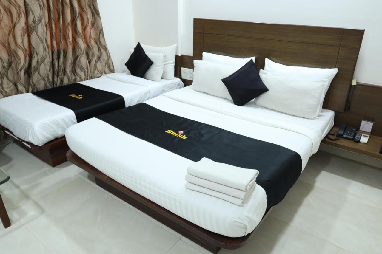 Saish Hotel Shirdi Extérieur photo