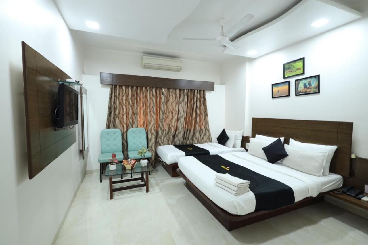 Saish Hotel Shirdi Extérieur photo