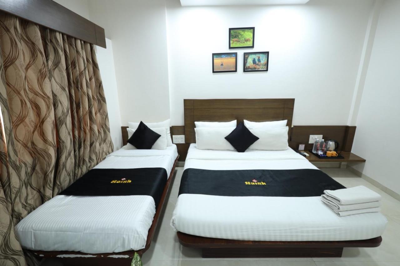 Saish Hotel Shirdi Extérieur photo