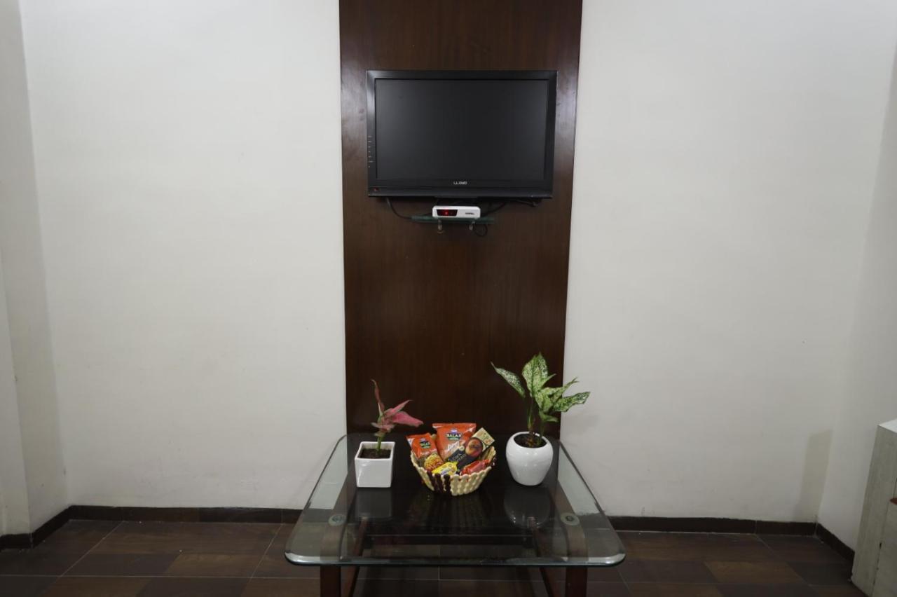 Saish Hotel Shirdi Extérieur photo