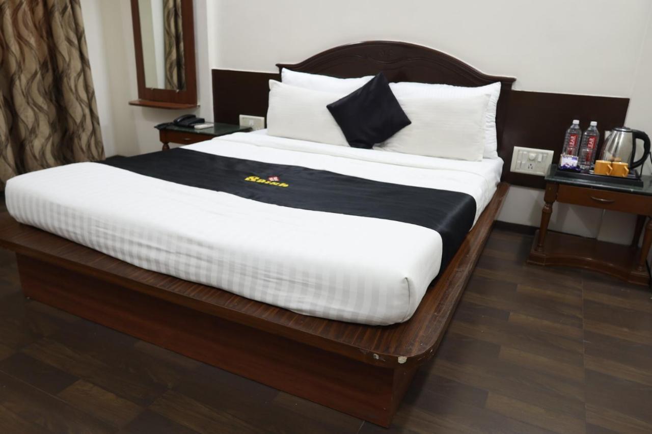 Saish Hotel Shirdi Extérieur photo