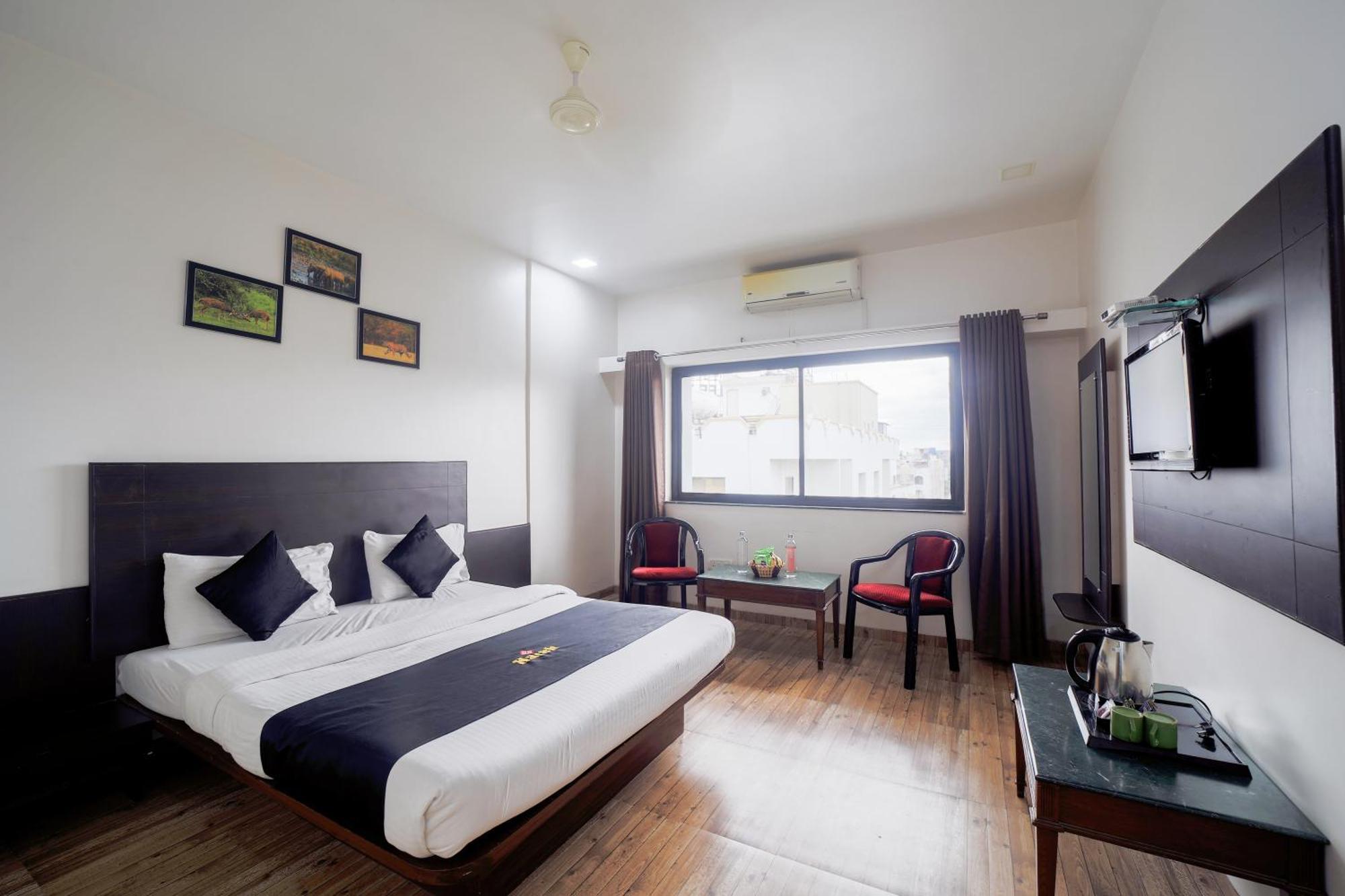 Saish Hotel Shirdi Extérieur photo