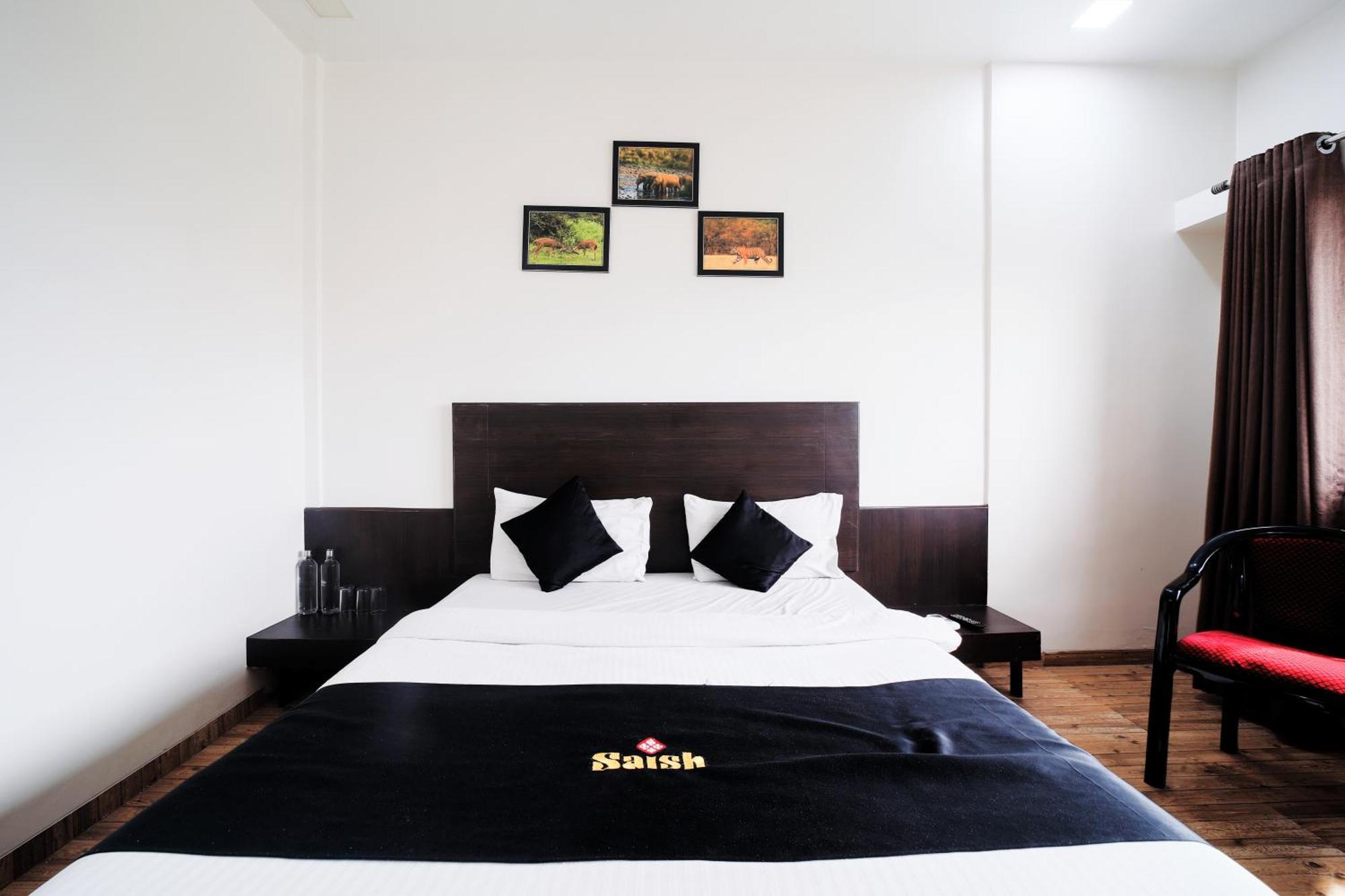 Saish Hotel Shirdi Chambre photo