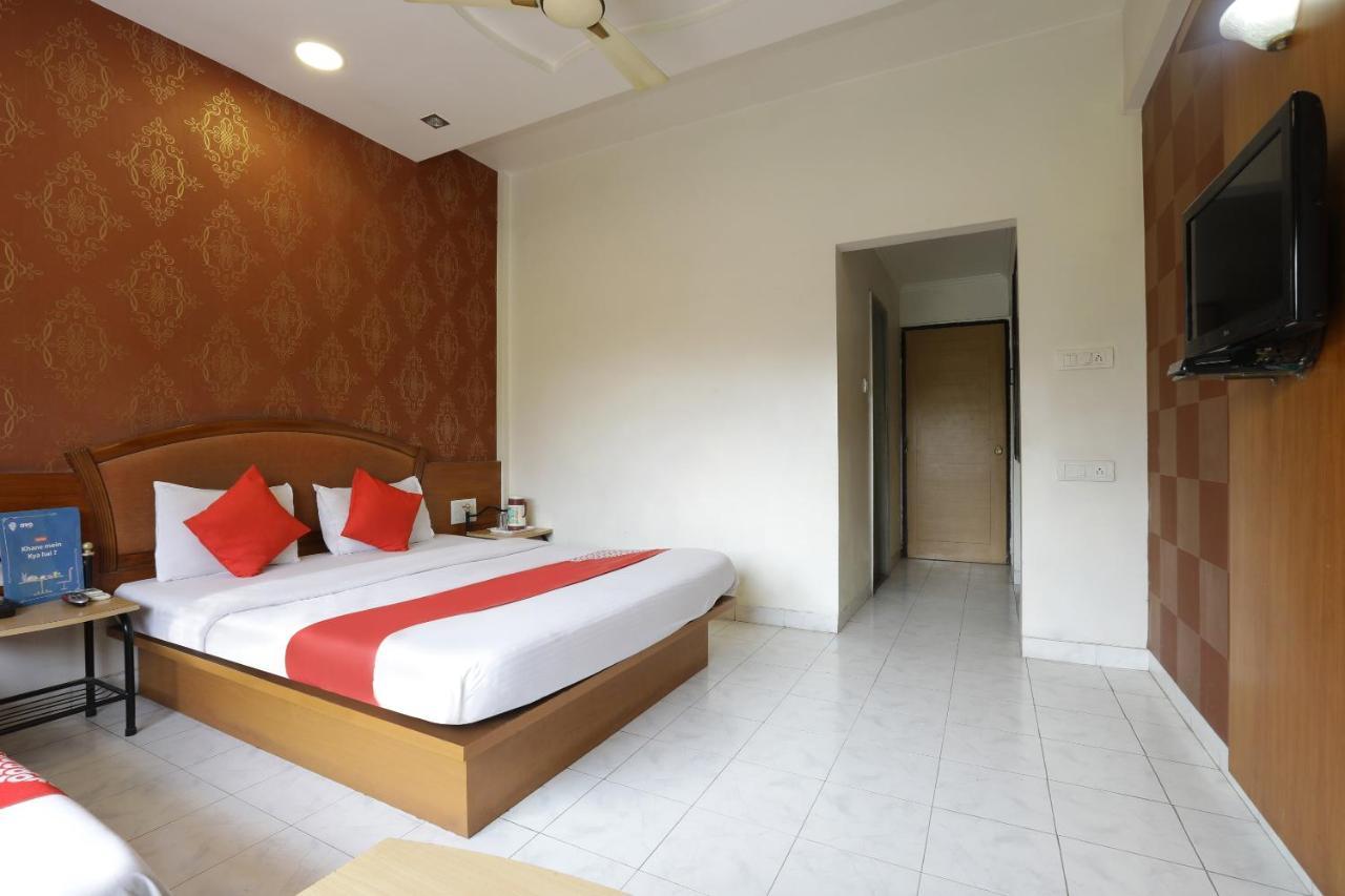 Saish Hotel Shirdi Extérieur photo