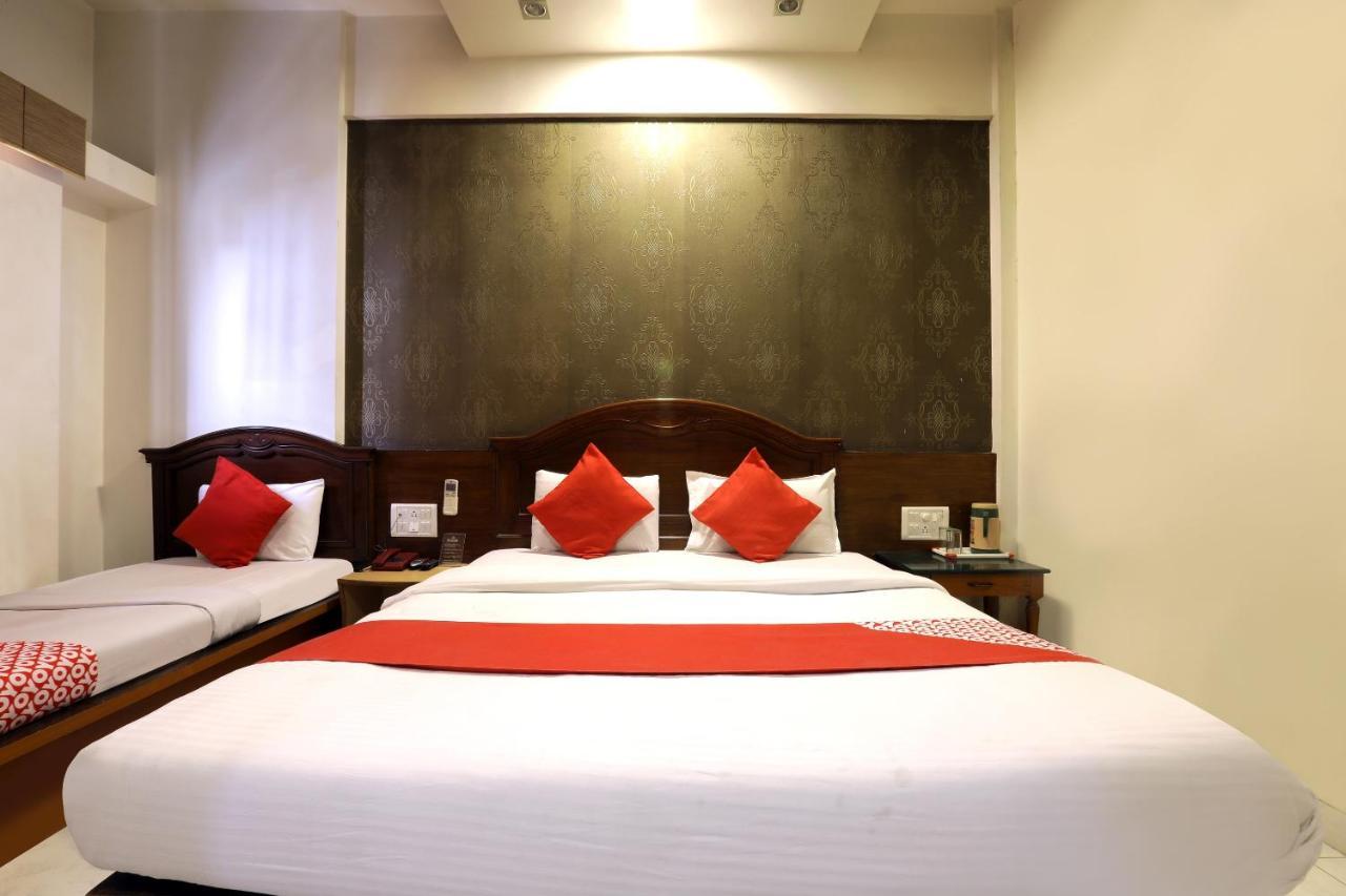 Saish Hotel Shirdi Extérieur photo